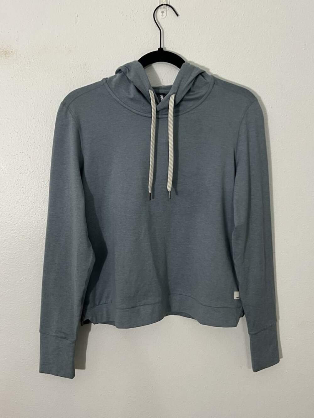 Vuori Womens Halo Essential Hoodie Heather Blue Small Pullover Athletic Gym